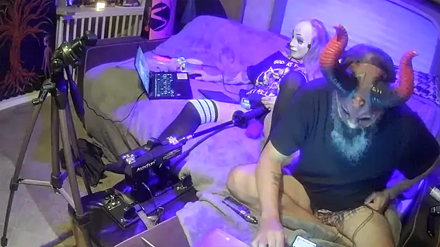 Snapshot of jamiezlilith chatting on 10/02/25, 12:28 jamiezlilith online show from 10/02/25, 12:28