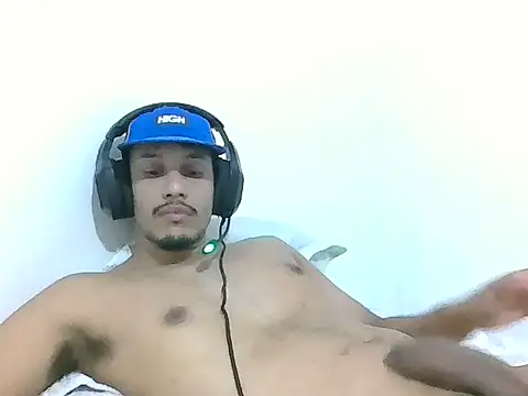 Snapshot of BAGHEERAPGG chatting on 09/18/25, 01:18 BAGHEERAPGG online show from 09/18/25, 01:18