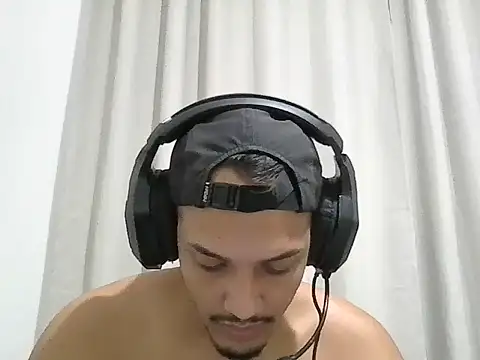 Snapshot of BAGHEERAPGG chatting on 09/22/25, 02:13 BAGHEERAPGG online show from 09/22/25, 02:13