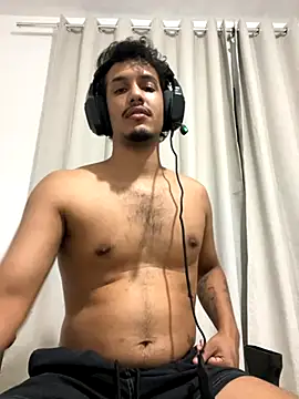 Snapshot of BAGHEERAPGG chatting on 10/19/25, 03:40 BAGHEERAPGG online show from 10/19/25, 03:40