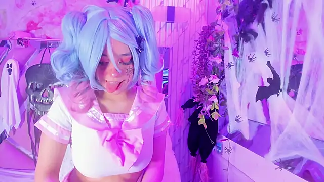 Snapshot of Akane_Hikari_ chatting on 10/19/25, 05:30 Akane Hikari  online show from 10/19/25, 05:30
