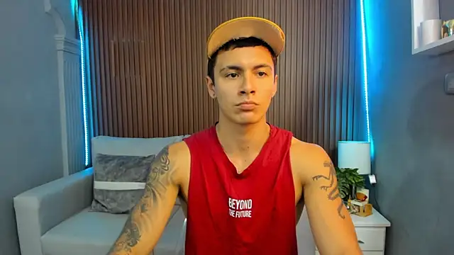 Leo santoro online show from 09/24/25, 03:37