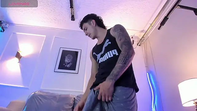 Leo santoro online show from 05/13/26, 03:42