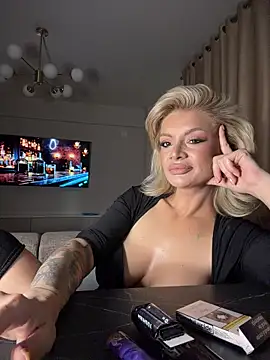 Snapshot of BOO_D chatting on 01/15/26, 08:56 BOO D online show from 01/15/26, 08:56