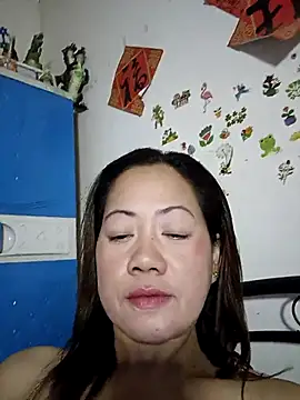 Snapshot of SweetASS6969 chatting on 10/11/25, 05:44 SweetASS6969 online show from 10/11/25, 05:44