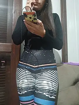 cicinha3657 online show from 06/18/26, 04:57