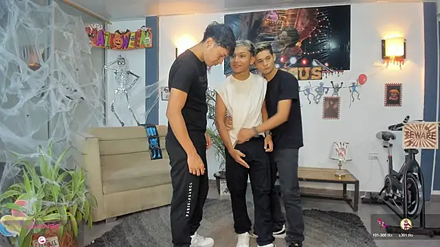 Bisexlifehot   online show from 10/26/25, 11:09