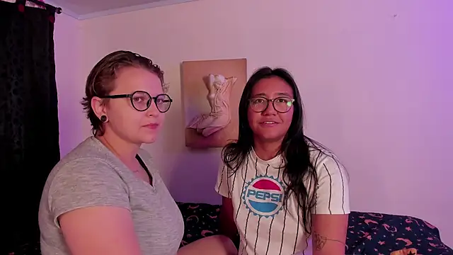 CrazyCakes  online show from 12/16/25, 04:01