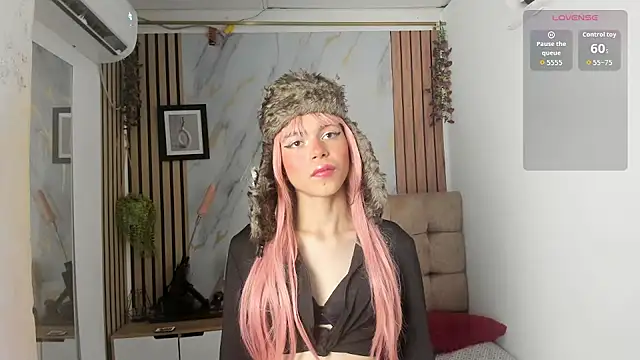 Vanessa Jenner online show from 05/14/26, 08:37
