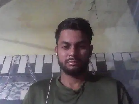 Snapshot of ursdreamperson chatting on 11/10/25, 01:15 ursdreamperson online show from 11/10/25, 01:15