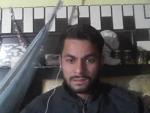 Snapshot of ursdreamperson chatting on 11/11/25, 03:28 ursdreamperson online show from 11/11/25, 03:28