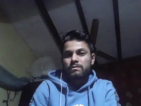 Snapshot of ursdreamperson chatting on 11/17/25, 03:01 ursdreamperson online show from 11/17/25, 03:01