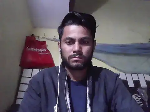 Snapshot of ursdreamperson chatting on 11/20/25, 02:45 ursdreamperson online show from 11/20/25, 02:45