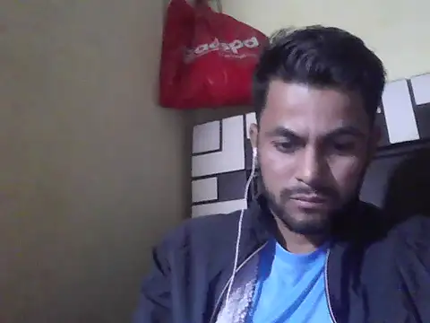 Snapshot of ursdreamperson chatting on 12/05/25, 05:42 ursdreamperson online show from 12/05/25, 05:42