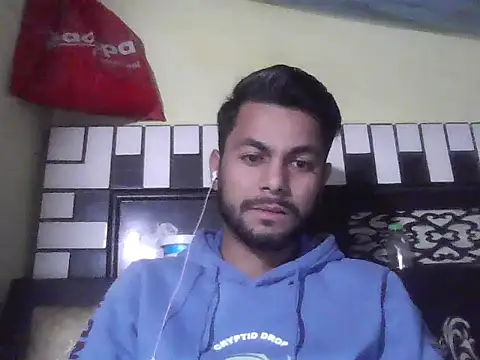 Snapshot of ursdreamperson chatting on 12/16/25, 04:06 ursdreamperson online show from 12/16/25, 04:06