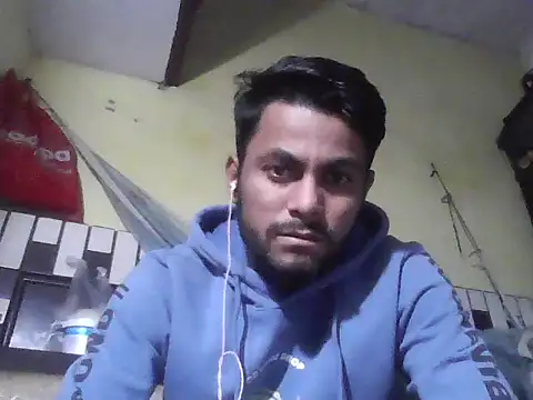 Snapshot of ursdreamperson chatting on 12/16/25, 04:12 ursdreamperson online show from 12/16/25, 04:12