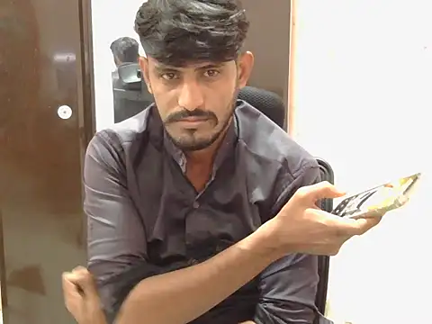 krishjaat43 online show from 11/18/25, 04:39