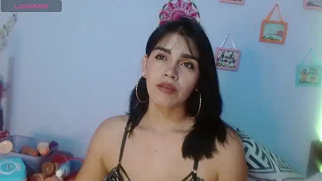 angelly  kate online show from 06/17/26, 02:14