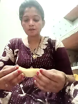Snapshot of Chhaya_hot chatting on 04/21/26, 05:39 Chhaya hot online show from 04/21/26, 05:39