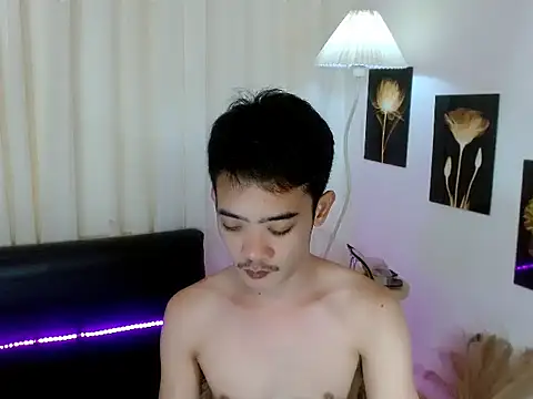 Snapshot of The_Fucking_Dolls chatting on 01/13/26, 04:12 The Fucking Dolls online show from 01/13/26, 04:12