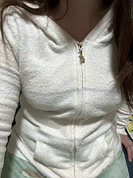 Snapshot of mayu06000 chatting on 01/09/26, 04:54 mayu06000 online show from 01/09/26, 04:54