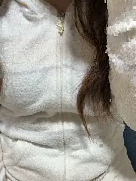 Snapshot of mayu06000 chatting on 02/11/26, 03:39 mayu06000 online show from 02/11/26, 03:39