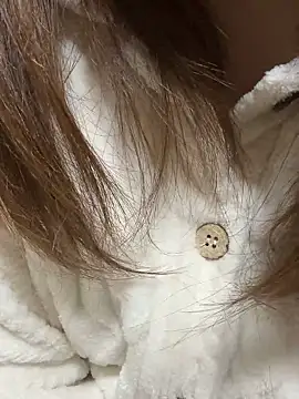 Snapshot of mayu06000 chatting on 02/21/26, 04:08 mayu06000 online show from 02/21/26, 04:08