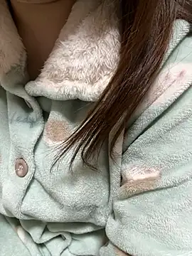 Snapshot of mayu06000 chatting on 03/03/26, 04:13 mayu06000 online show from 03/03/26, 04:13