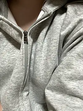 Snapshot of mayu06000 chatting on 03/20/26, 05:07 mayu06000 online show from 03/20/26, 05:07