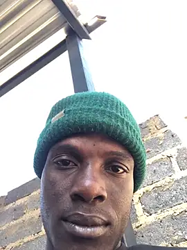 Snapshot of cuminsidebby chatting on 11/01/25, 06:59 cuminsidebby online show from 11/01/25, 06:59