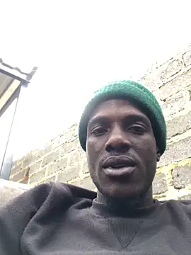 Snapshot of cuminsidebby chatting on 11/08/25, 10:15 cuminsidebby online show from 11/08/25, 10:15