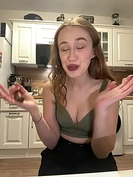 Snapshot of yourfavpsy_ chatting on 02/20/26, 05:35 yourfavpsy online show from 02/20/26, 05:35