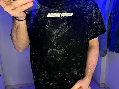 Snapshot of FitNhot_sam chatting on 09/26/25, 06:50 FitNhot sam online show from 09/26/25, 06:50