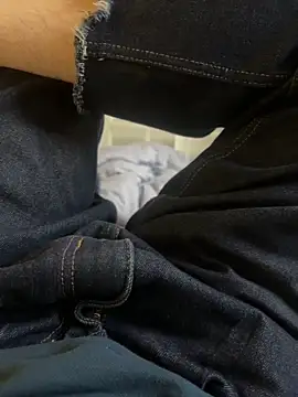 Snapshot of FitNhot_sam chatting on 11/02/25, 01:57 FitNhot sam online show from 11/02/25, 01:57