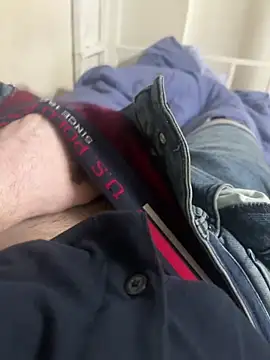 Snapshot of FitNhot_sam chatting on 11/06/25, 01:23 FitNhot sam online show from 11/06/25, 01:23