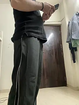 Snapshot of FitNhot_sam chatting on 11/10/25, 11:20 FitNhot sam online show from 11/10/25, 11:20