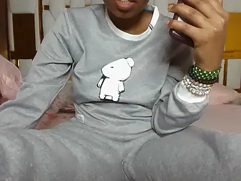 Nodia32 online show from 09/24/25, 11:24