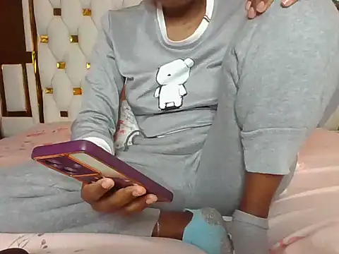 Nodia32 online show from 09/24/25, 11:30