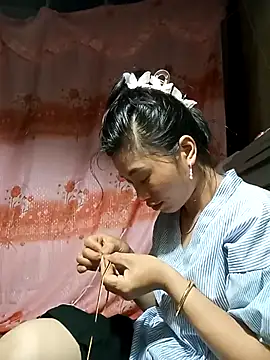 Phuongphuongg online show from 10/02/25, 01:07