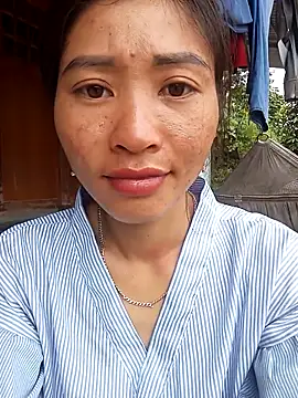 Phuongphuongg online show from 10/08/25, 03:04