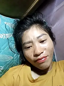 Phuongphuongg online show from 10/28/25, 09:06