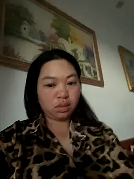 Nhung584 online show from 10/09/25, 11:03