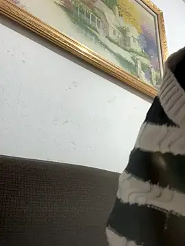 Nhung584 online show from 11/21/25, 12:37