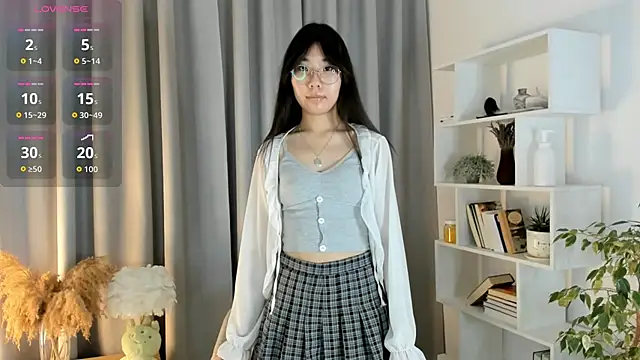 UdelaDodson online show from 10/19/25, 01:17