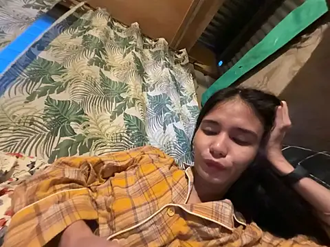 Snapshot of asya_chris chatting on 02/22/26, 09:52 asya chris online show from 02/22/26, 09:52