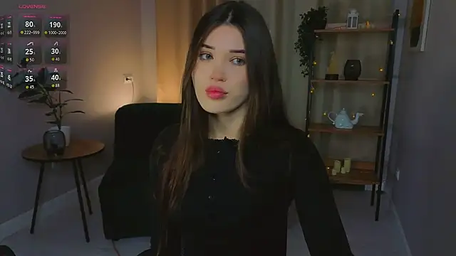 Snapshot of MollyBaby chatting on 01/11/26, 02:11 MollyBaby online show from 01/11/26, 02:11