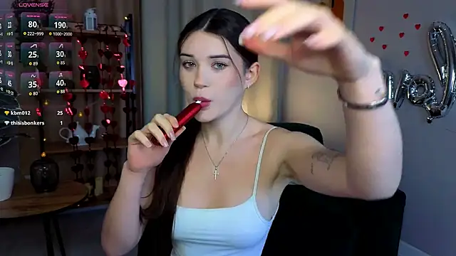 Snapshot of MollyBaby chatting on 02/09/26, 01:59 MollyBaby online show from 02/09/26, 01:59