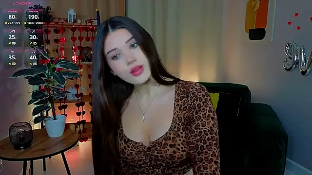 Snapshot of MollyBaby chatting on 02/18/26, 02:02 MollyBaby online show from 02/18/26, 02:02