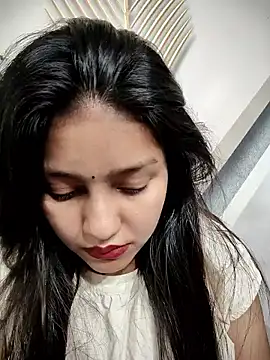 Dipali143143 online show from 05/15/26, 07:21