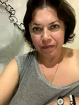 Kiravix online show from 09/17/25, 07:48